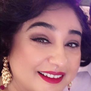 Meet your Posher, Komal